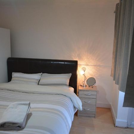 Five Bedroom Townhouse Near Excel Exhibition Centre London Exterior photo