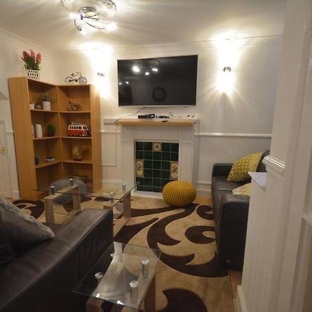 Five Bedroom Townhouse Near Excel Exhibition Centre London Exterior photo