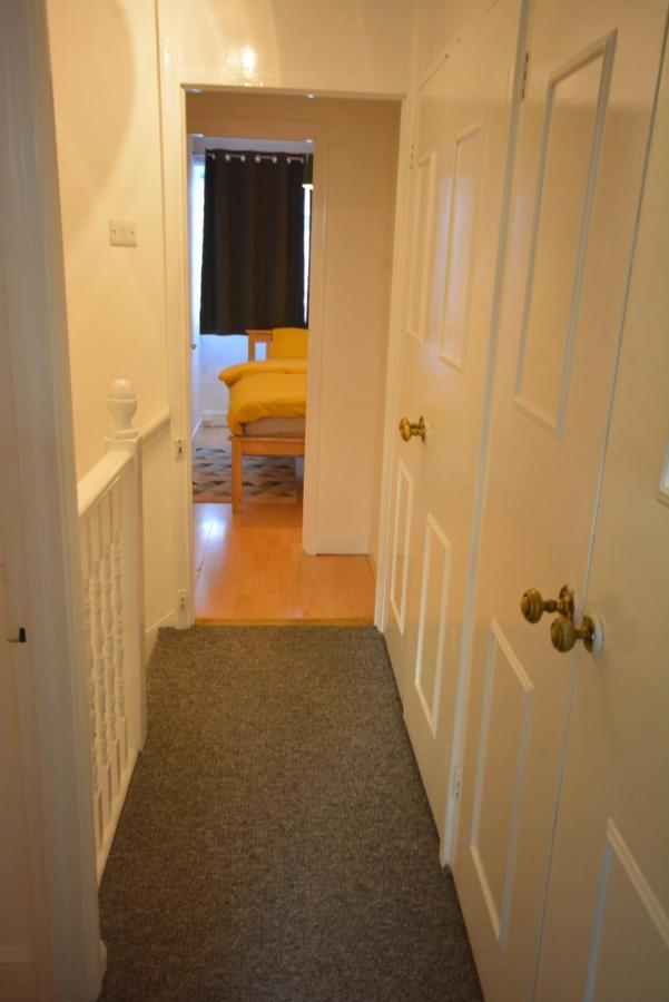 Five Bedroom Townhouse Near Excel Exhibition Centre London Exterior photo