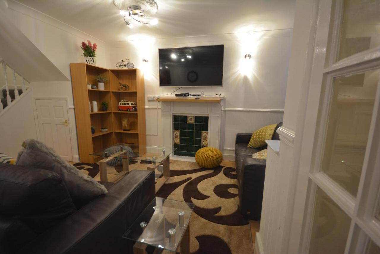Five Bedroom Townhouse Near Excel Exhibition Centre London Exterior photo