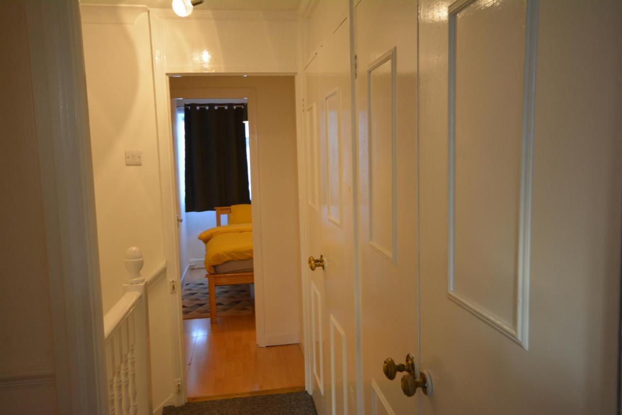Five Bedroom Townhouse Near Excel Exhibition Centre London Exterior photo